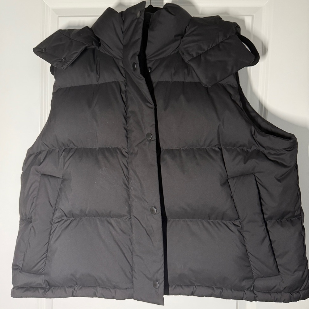 lululemon athletica Black Puffer Vest